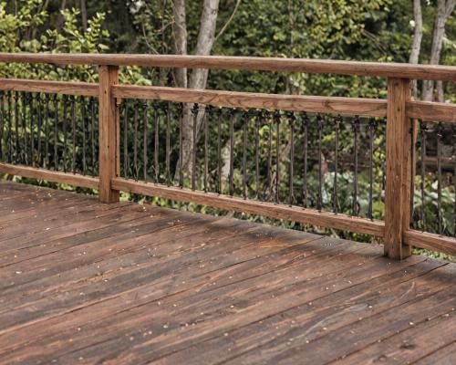 Outdoor deck with custom railing design
